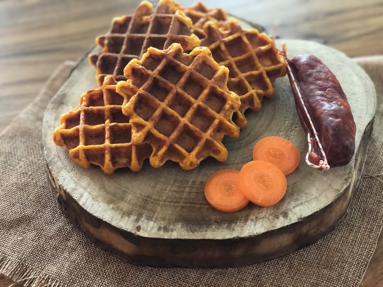 Gaufre à la carotte et au chorizo