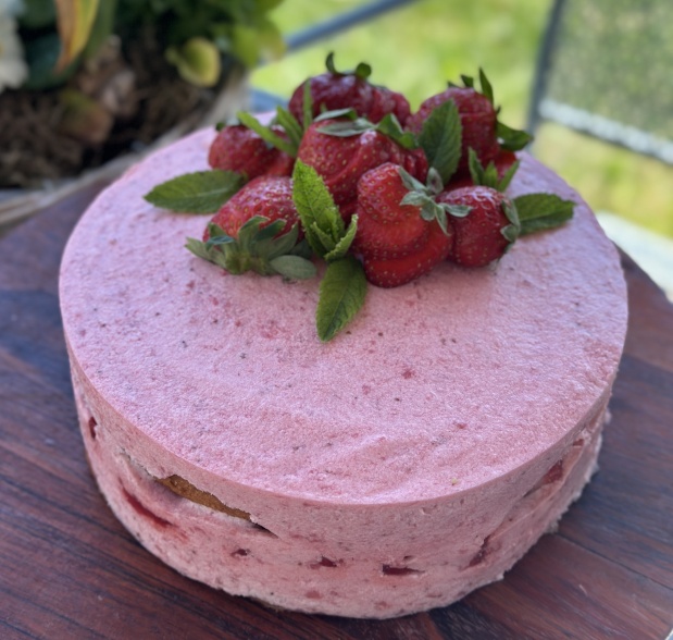 Entremets aux fraises